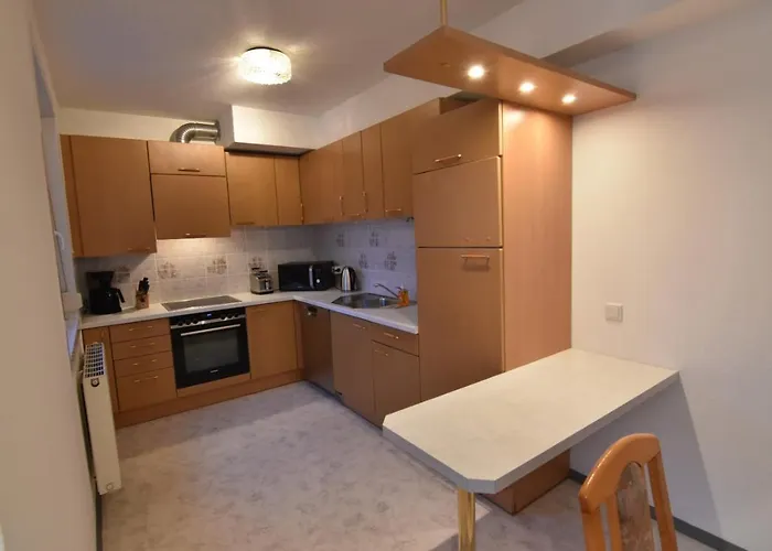 Modern At Vic Apartment